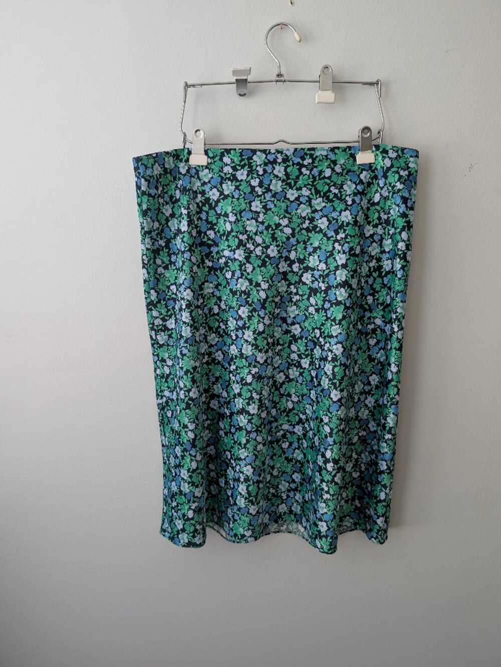 LOFT Outlet Floral A-Line Skirt Green Blue Size XL NWOT